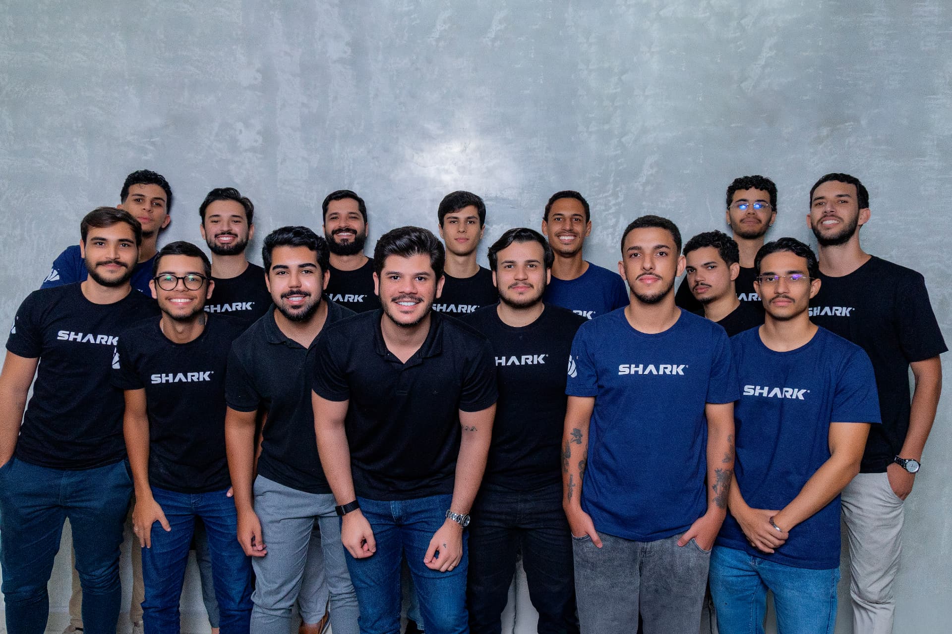 Equipe do Grupo Shark no escritório em Caruaru